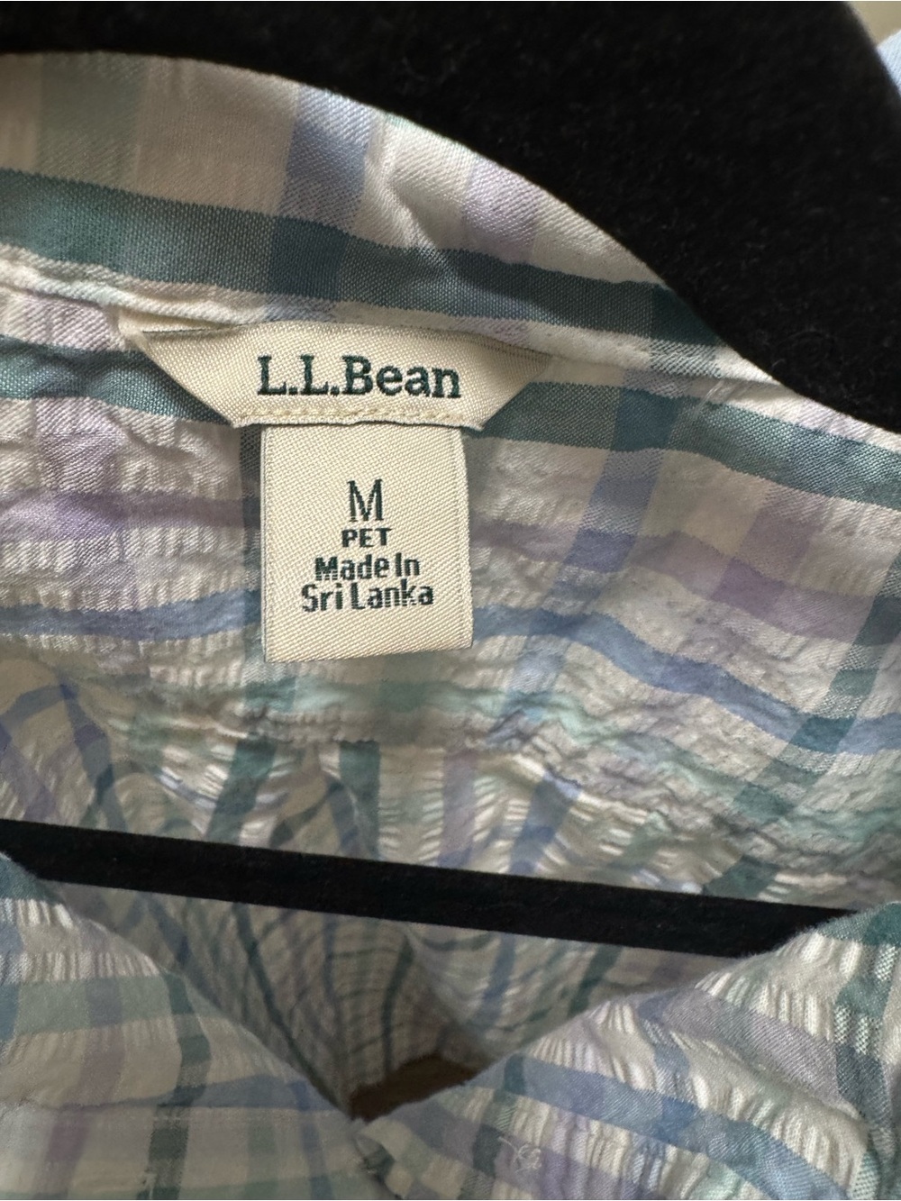 L.L.Bean Women's Vacationland Seersucker Shirt - Picture 6 of 7